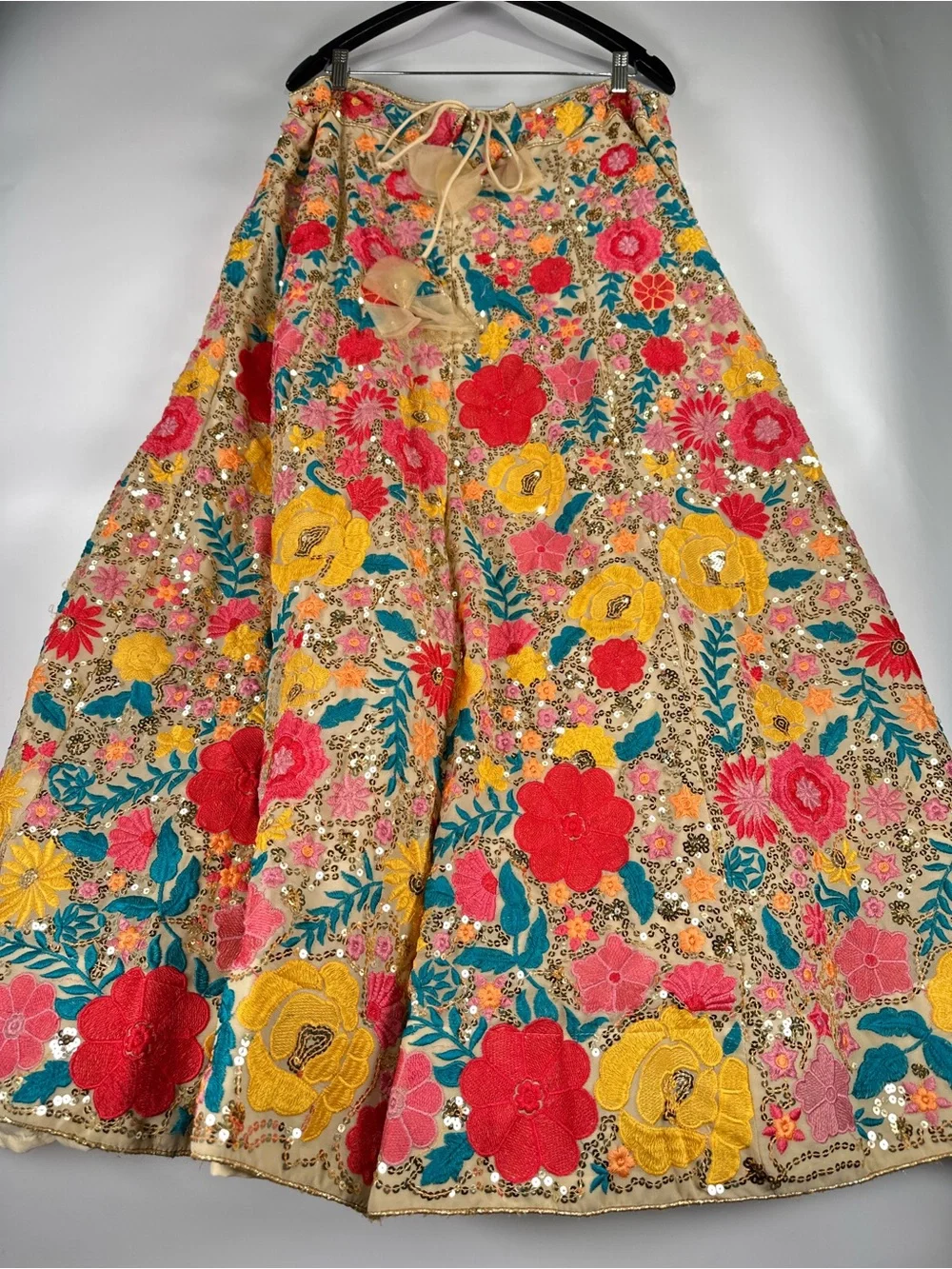 Lehenga Maxi Skirt Floral Embroidered Sequin Beige Multi Adjustable Tie Up Waist - Picture 3 of 13